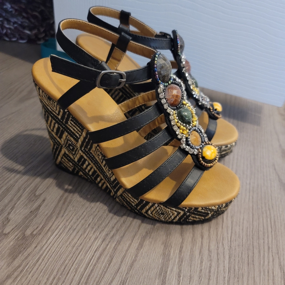 Embellished Wedge Heels Size 6 Multicolor